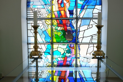 Glasmosaik Uhre Kirke