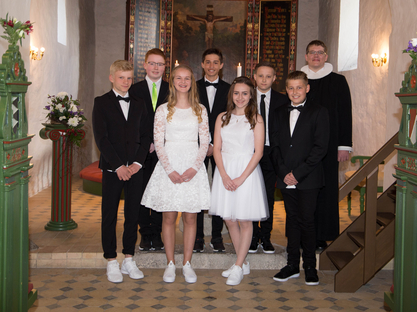 Konfirmander foråret 2017 Hallund Kirke